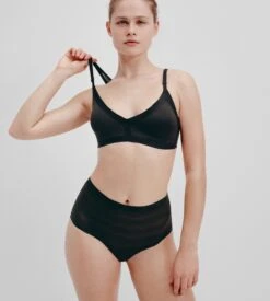 Chantelle Bralette à Coques Sans Armatures Soft Stretch Stripes Noir -Sousvêtement Magasin bralette a coques sans armatures soft stretch stripes noir 2