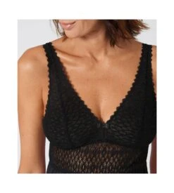 Triumph Nuisette Avec Dentelle NOIR 5 Triumph Nuisette Avec Dentelle NOIR -Sousvêtement Magasin nuisette avec dentelle 04 noir 1