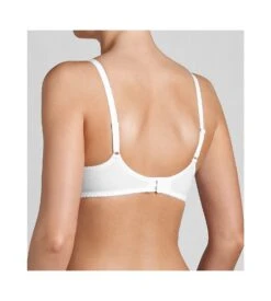 Triumph Soutien-gorge Sans Armatures Amourette 300 BLANC 5 Triumph Soutien-gorge Sans Armatures Amourette 300 BLANC -Sousvêtement Magasin sans armatures amourette 300 blanc 03 2