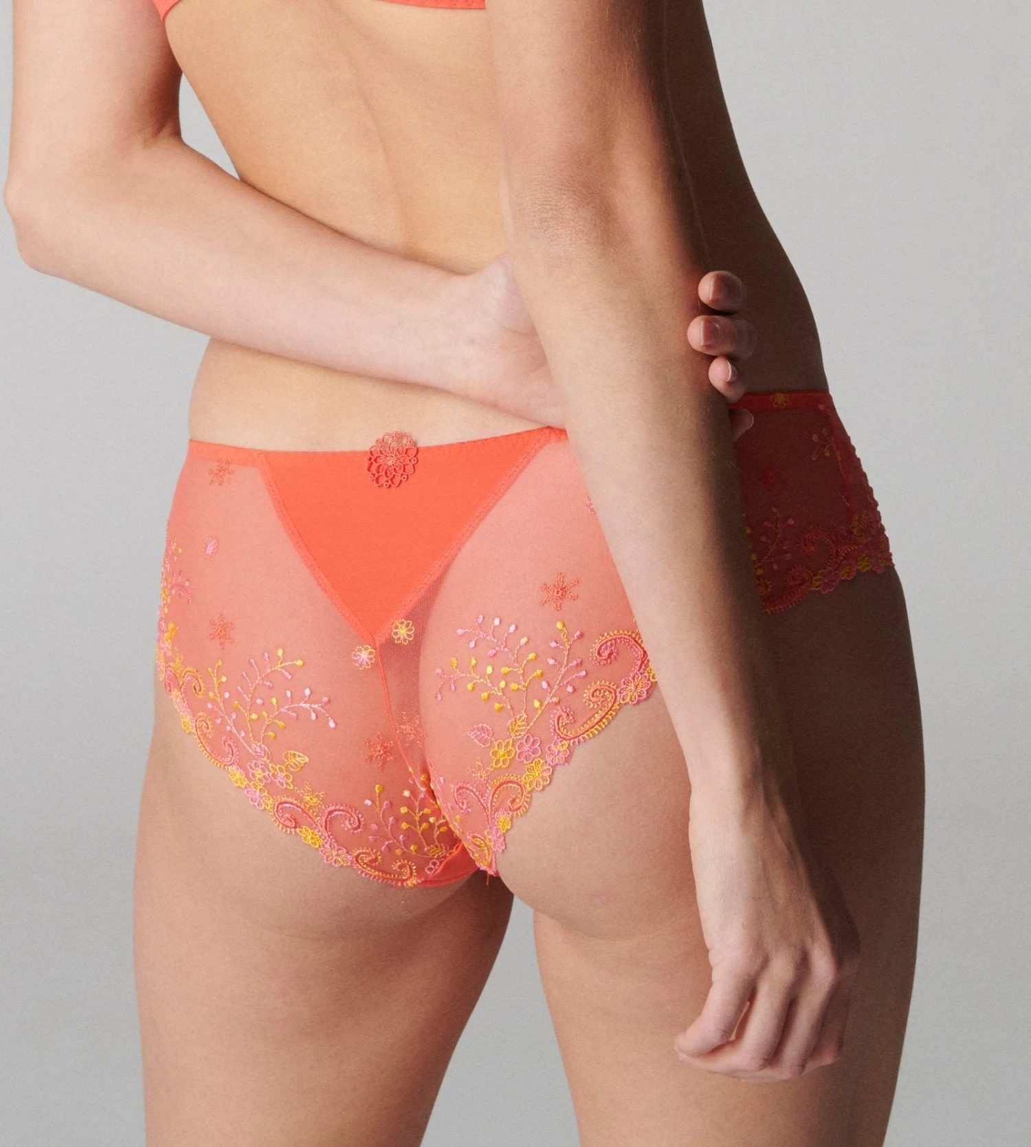 Simone Perele Shorty Pour Femme Délice Mango 2 Simone Perele Shorty Pour Femme Délice Mango – Image 2