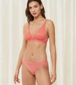 Triumph Slip Brésilien Aura Spotlight 4128 Sugar Coral -Sousvêtement Magasin slip bresilien aura spotlight 4128 sugar coral 3