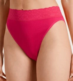 Calida Slip En Coton Classic Lycraspitze 176 Barberry Red 4 Calida Slip En Coton Classic Lycraspitze 176 Barberry Red -Sousvêtement Magasin slip en coton classic lycraspitze 176 barberry red 1